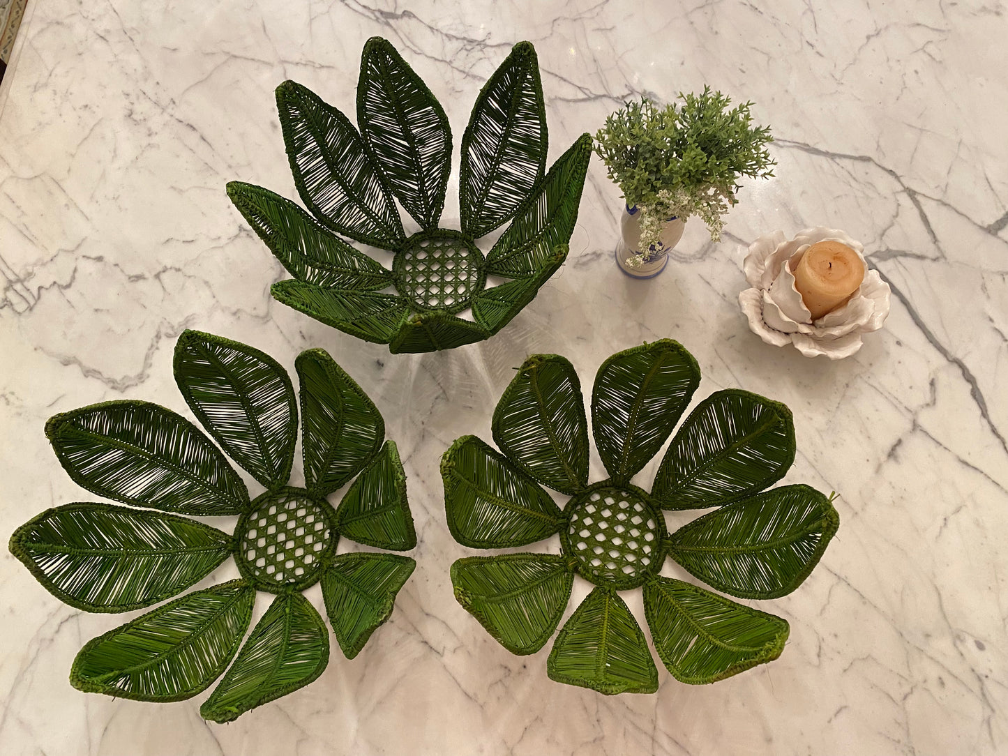 Cachepô palha natural folhas - verde