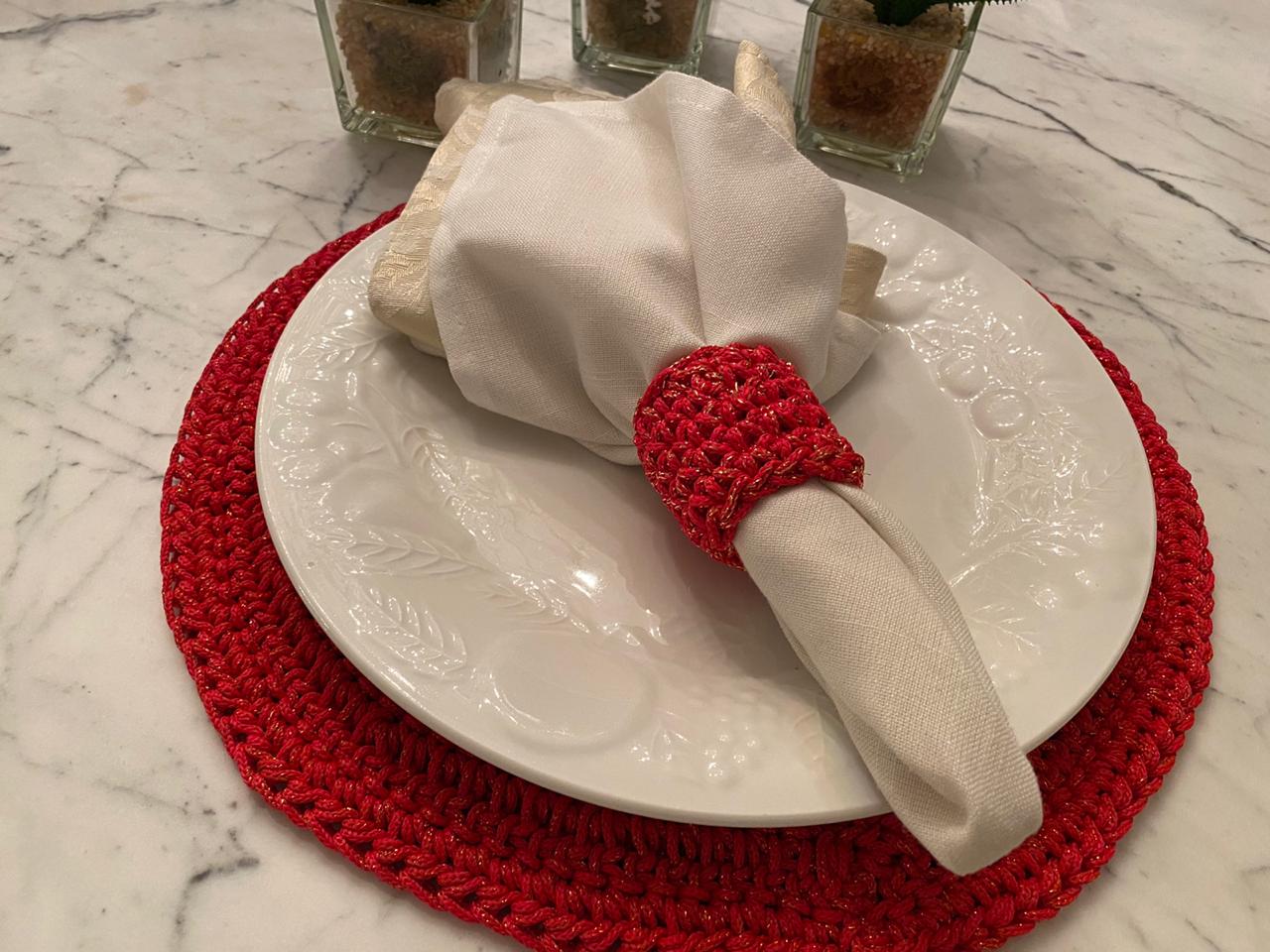 Porta Guardanapo Croche Vermelho com Lurex Dourado
