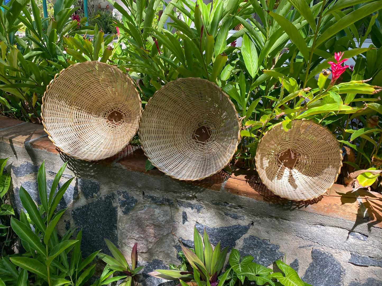 Luminária Pendente em Palha Natural Pequena