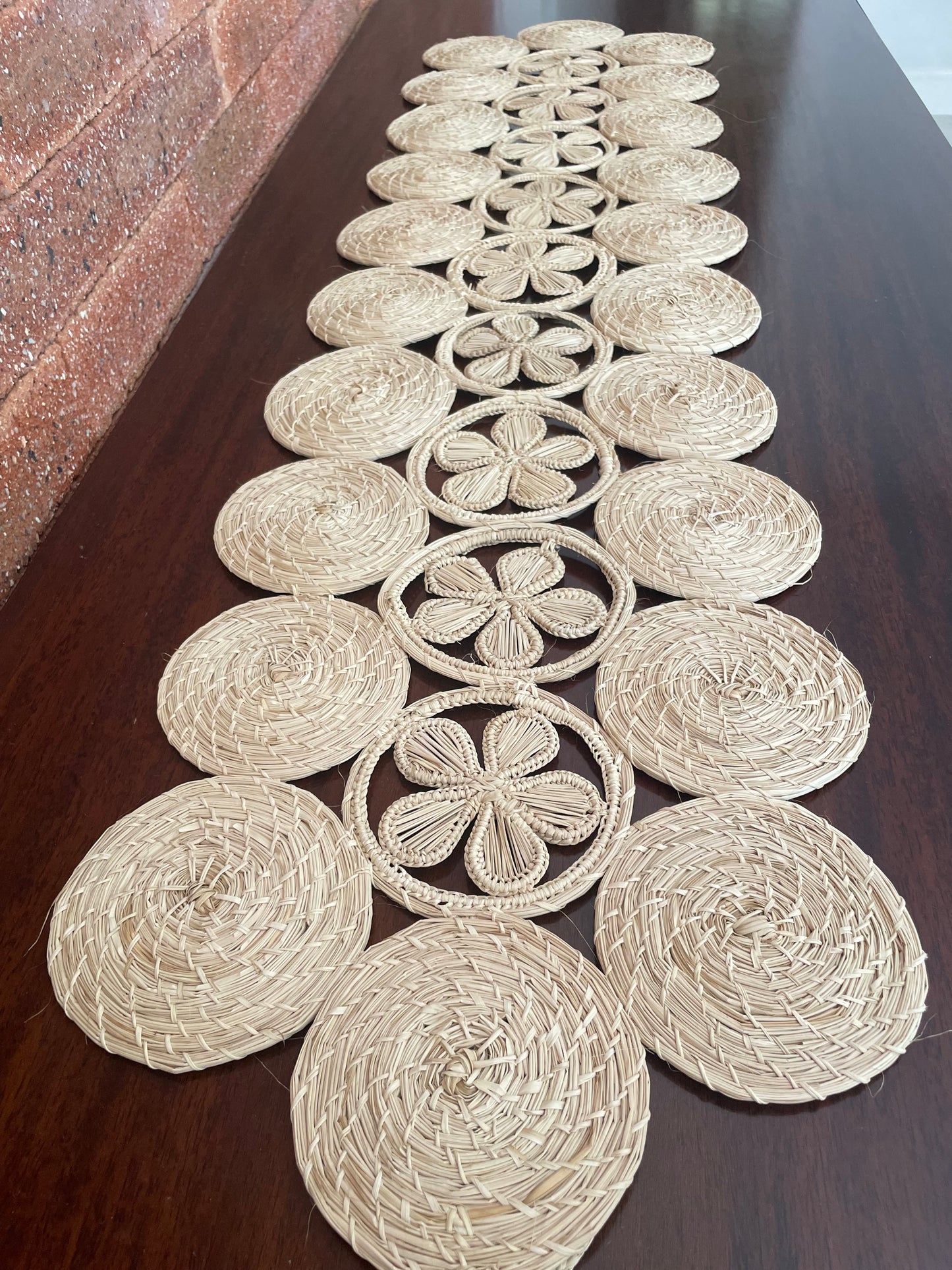 Trilho de Mesa Palha Natural Flor Central